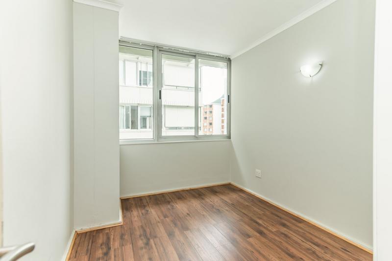 2 Bedroom Property for Sale in Cape Town City Centre Western Cape